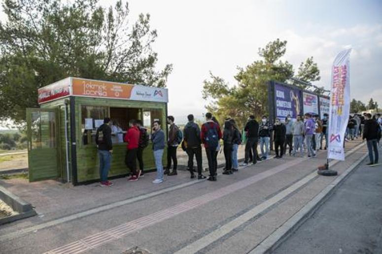 MERSİN BÜYÜKŞEHİR’DEN ÖĞRENCİLERE SABAH ÜCRETSİZ ÇORBA, AKŞAM İSE 3 TL’YE 3 ÇEŞİT YEMEK