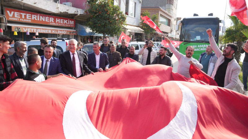 İmamoğlu’nda Başkan Zeydan Karalar’a sevgi seli