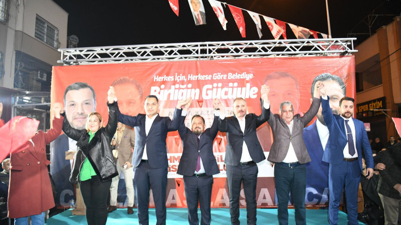 SARIÇAM BELEDİYE BAŞKANI BİLAL ULUDAĞ'DAN MİTİNG GİBİ MAHALLE TOPLANTISI