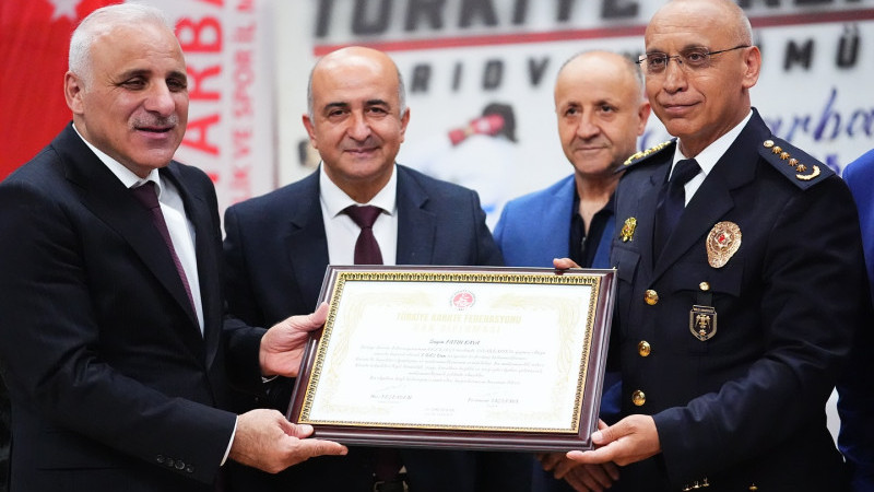 Türkiye Karate Premier Ligi Rıdvan Gümüş Etabı Diyarbakır’da Coşkuyla Başladı
