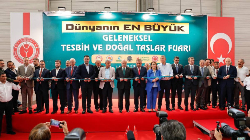Adana’da Tesbih ve Doğal Taşlar Fuarı Ziyaretçilere Kapılarını Açtı