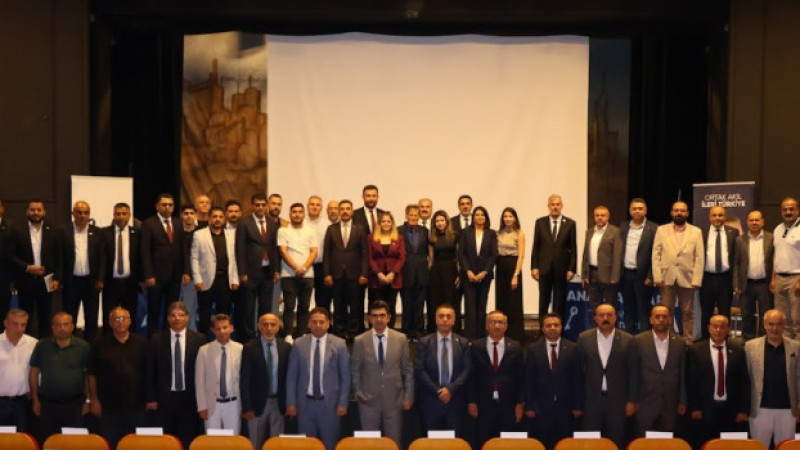ANAHTAR PARTİ’DEN AKDENİZ EKONOMİ ÇALIŞTAYI: HÜKÜMET EKONOMİYİ YÖNETEMİYOR!