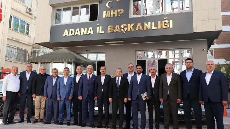 “Sayın Liderimizi bu kutlu yürüyüşte asla yalnız bırakmayacağız