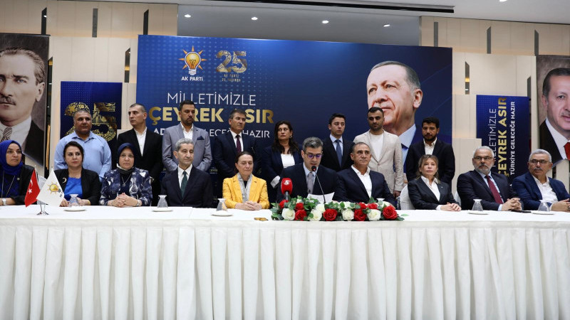 AK PARTİ ADANA’DA 25. YIL COŞKUSU: