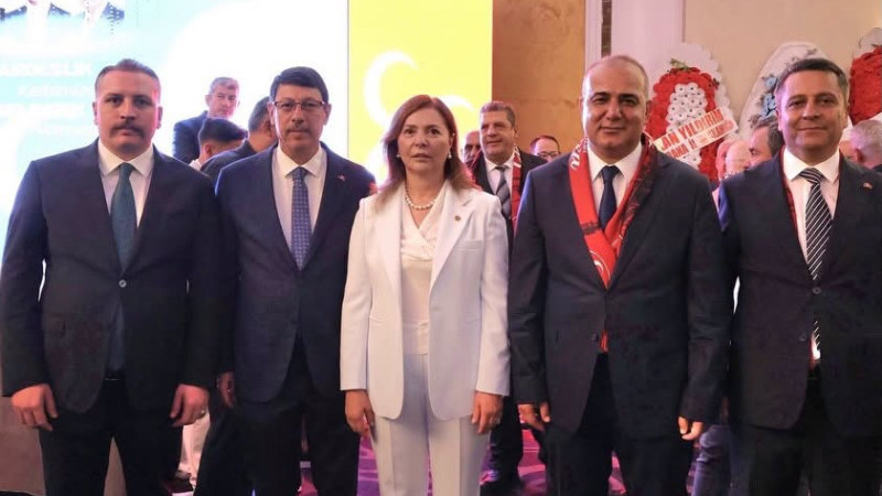 MHP Çukurova’da Tek Yürek: 15. Olağan İlçe Kongresi'nde Çetin Yüksel Dönemi Başladı