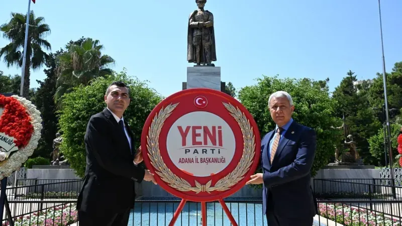 Yeni Parti Adana İl Örgütünden Atatürk Anıtı'nda Yoğun Katılımlı 30 Ağustos Töreni