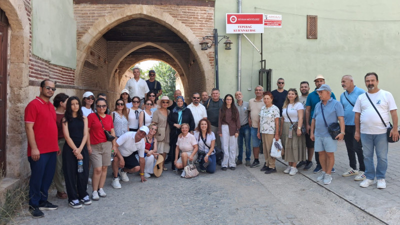 ÇUKUROVA SANAT KURULU ADANA’NIN TARİHİNE YÜRÜDÜ