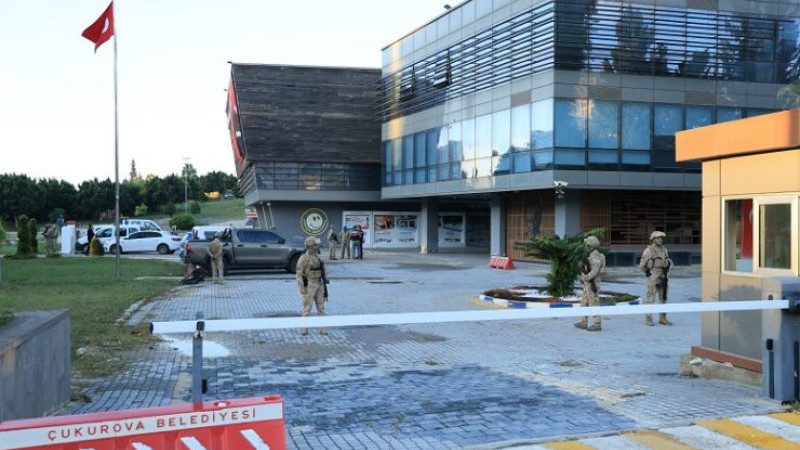 ÇUKUROVA BELEDİYESİ’NE OPERASYON !