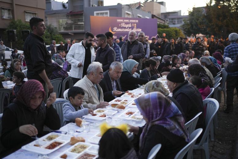 Büyükşehir, Ramazan ayında dayanışma ve kardeşliği büyütüyor