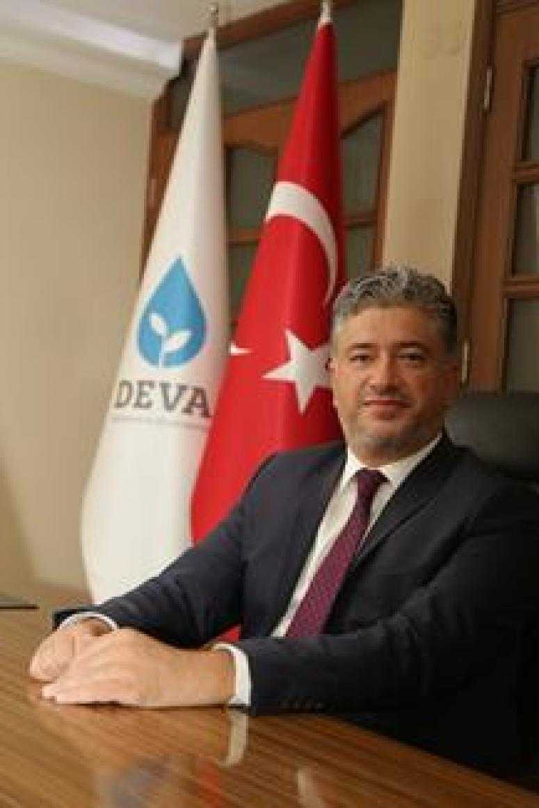 DEVA Partisi Adana İl Başkanı Sadullah Kısacık'ın Cumhuriyetimizin 98. Kuruluş  yıldönümü Kutlama Mesajı...