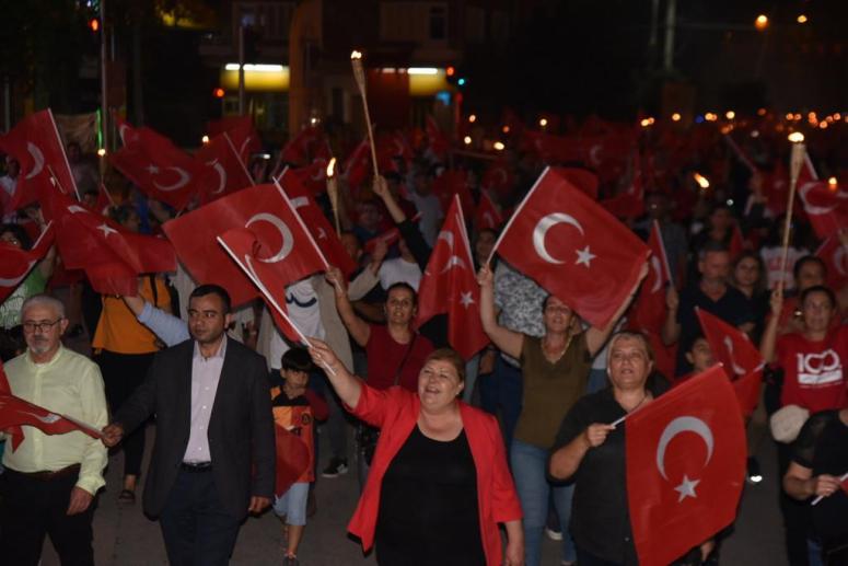 ERDEM : “Atatürk’ün yolunda durmadan çalışıyoruz”