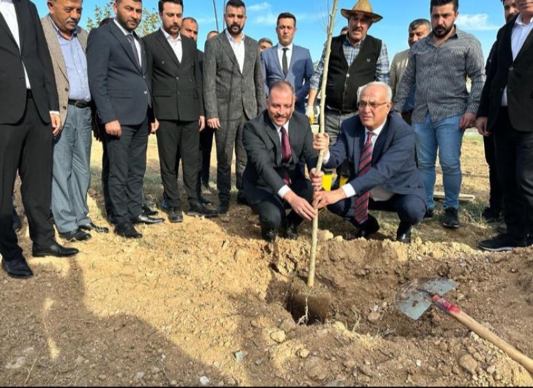 Başbuğ Alparslan  Türkeş'in 106.doğum yıl dönümünde geleneksel  ağaç dikme etkinliği