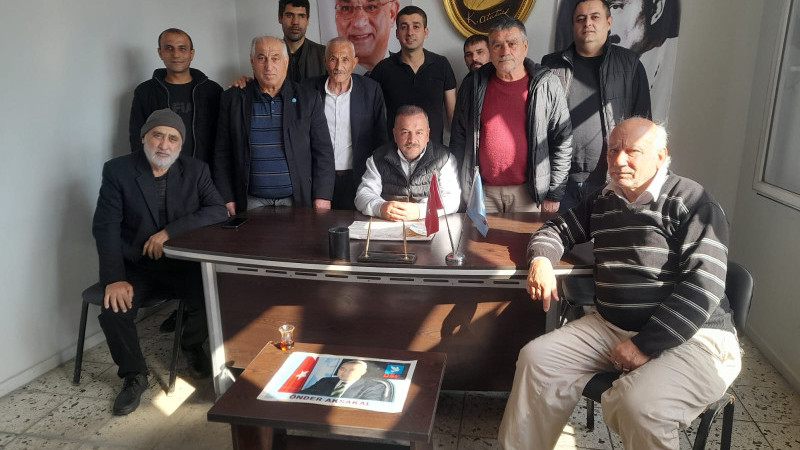 DSP, ADANA’DA DİMDİK AYAKTA 