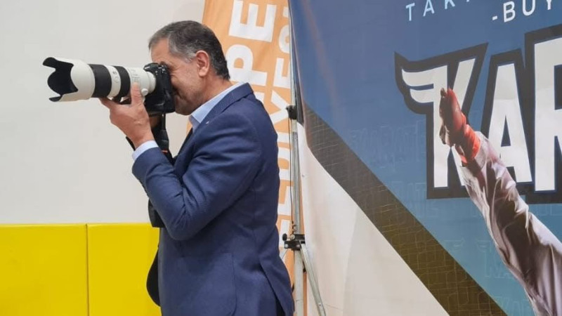 YOLUNUZ AÇIK  ; BAŞARILARINIZ  DAİM OLSUN 