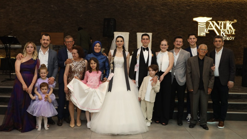 Aslı ve Yiğit Bir Ömür Boyu Mutluluğa “Evet” Dedi