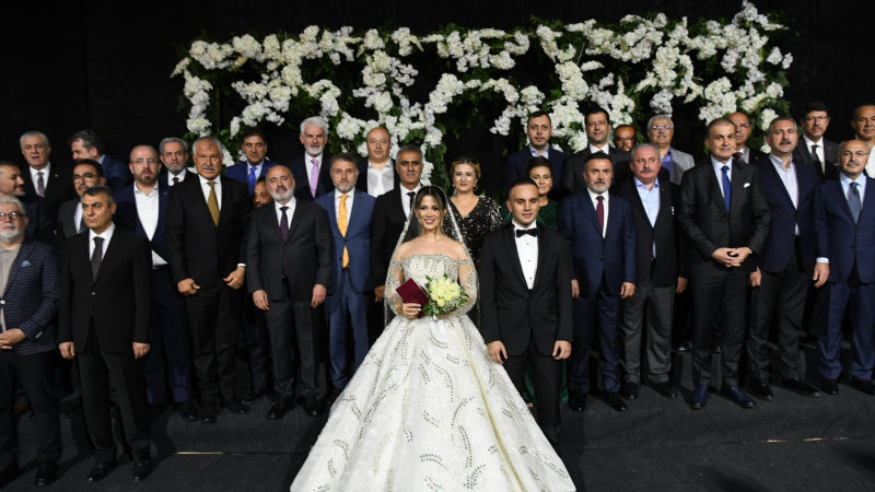 AK PARTİ ADANA İL BAŞKANI TAMER DAĞLI'NIN OĞLU BATUHAN DAĞLI, DÜNYAEVİNE GİRDİ