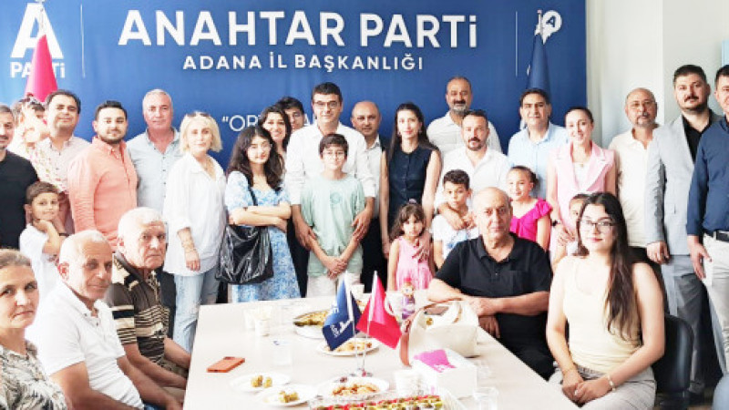 Anahtar Parti Adana İl Başkanlığı’nda Bayram Coşkusu