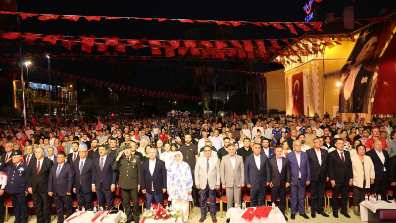 ADANA'DA 15 TEMMUZ DEMOKRASİ VE MİLLİ BİRLİK GÜNÜ ETKİNLİKLERİ DÜZENLENDİ