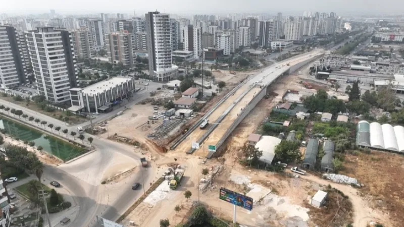 Adana'da ulaşım çalışmaları tam gaz
