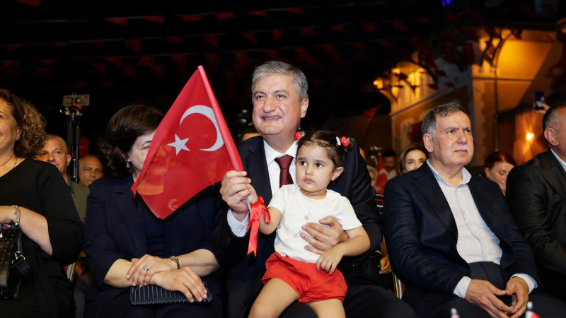  VALİ MUSTAFA YAVUZ : 