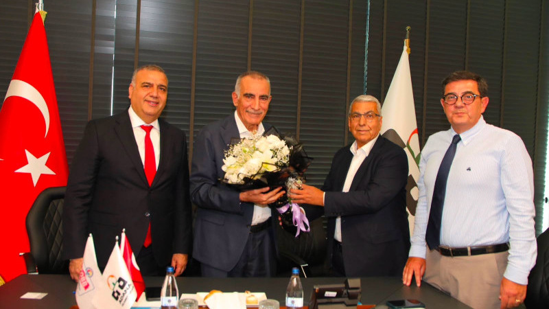 CHP Heyetinden Adana İş Dünyası ve Sanayisine Çıkarma: