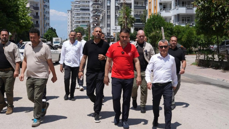 ÇUKUROVA BELEDİYE BAŞKANI EMRAH KOZAY GÜZELYALI’DA VATANDAŞLARLA BULUŞTU