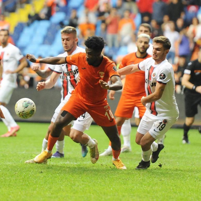 TOROS KAPLANI SAHASINDA GENÇLERBİRLİĞİNİ  MAĞLUP ETTİ :  2-1